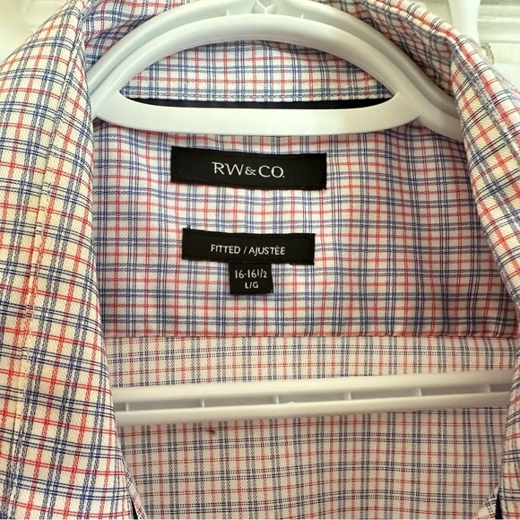 Large Fitted button down shirt - Picture 2 of 3